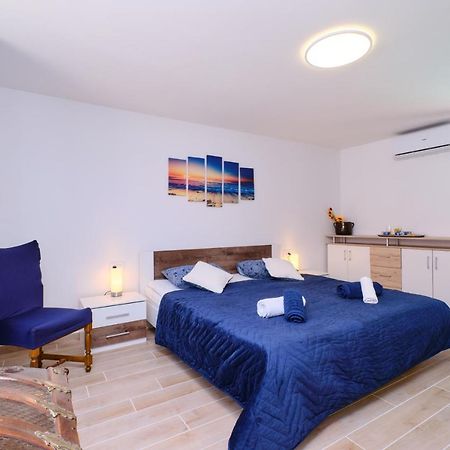 Apartment Kaleta Sveti Jakov Exteriér fotografie